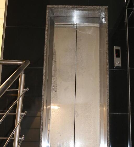 فندق صغير Nomads