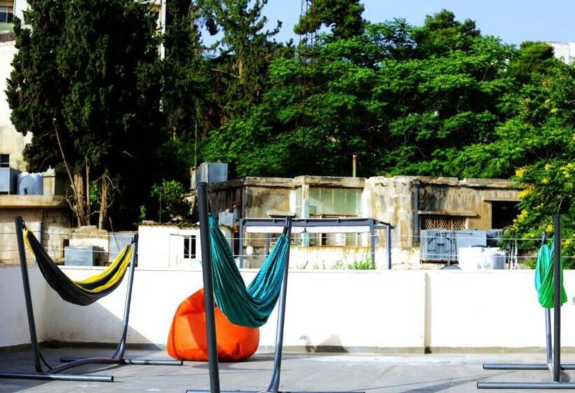 فندق صغير Nomads