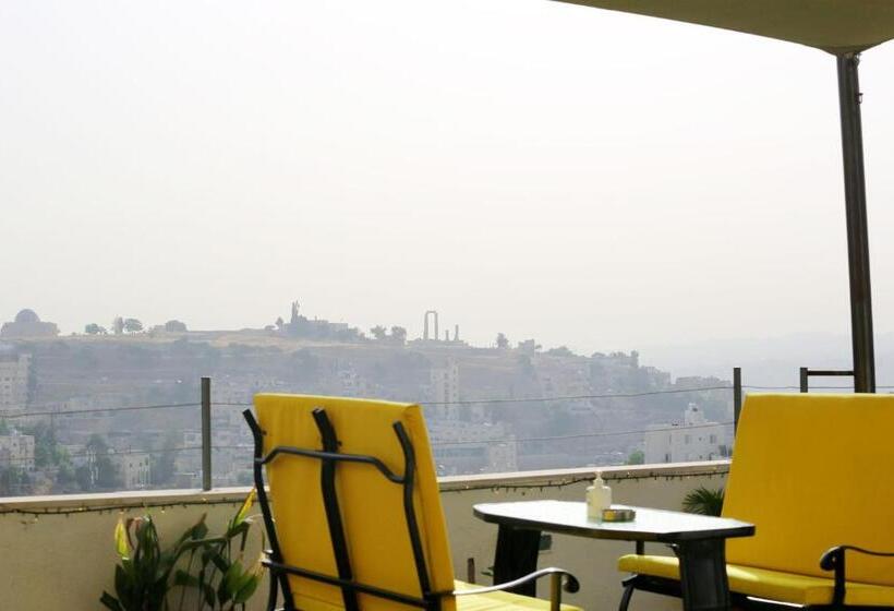 فندق صغير Nomads