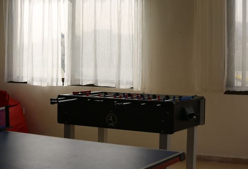 فندق صغير Nomads