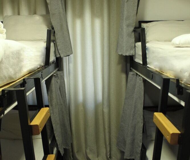 فندق صغير Nomads