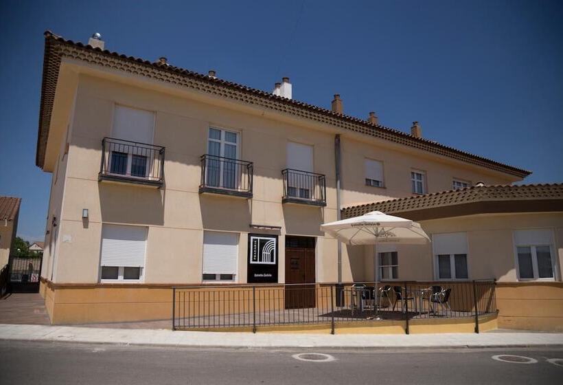 הוסטל Hostal Pradaria Asador & Alojamiento