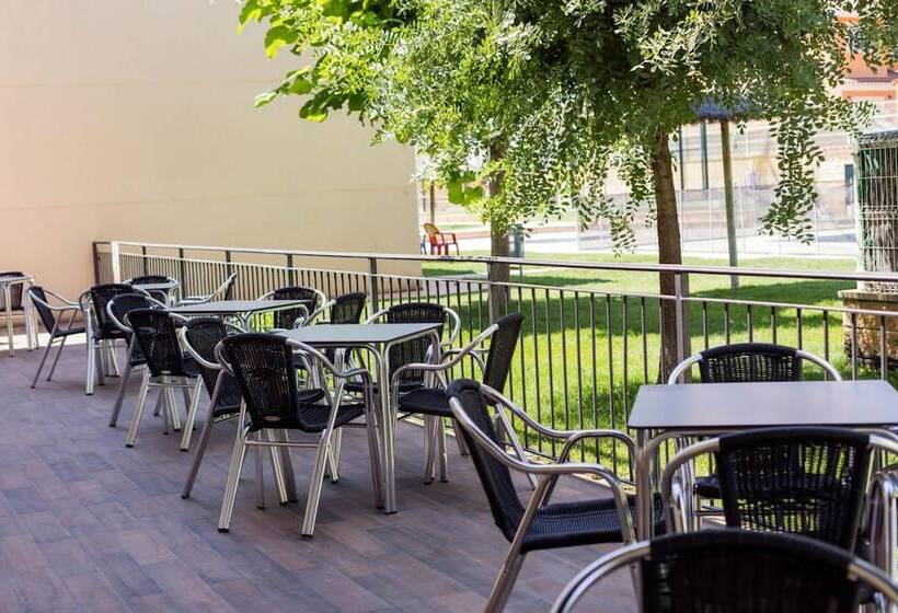 הוסטל Hostal Pradaria Asador & Alojamiento