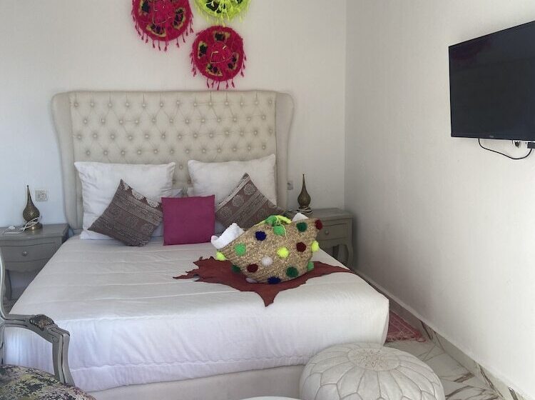 تختخواب و صبحانه Princesse Ilham