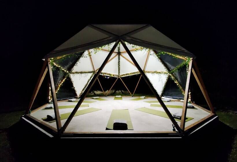 Hostel El Pico De Santillana