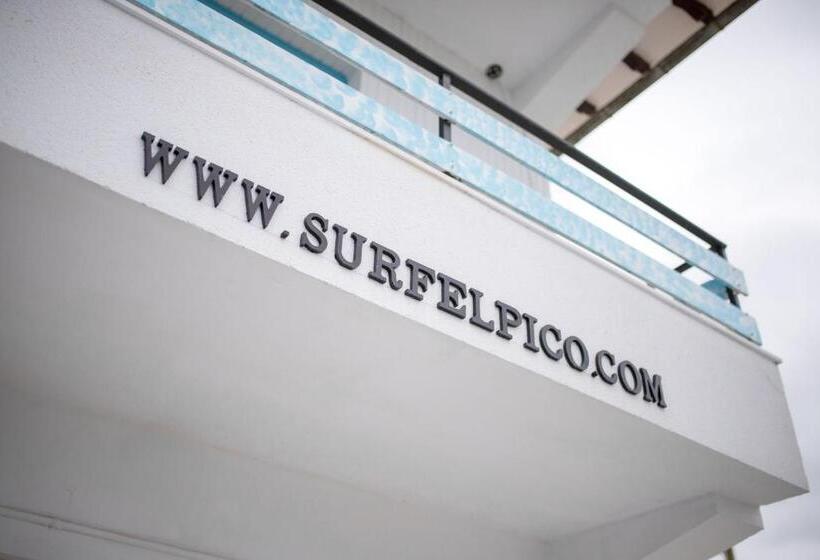 Hostel El Pico De Santillana