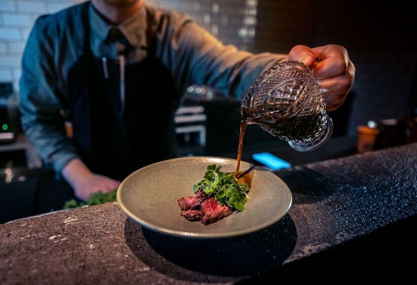 هتل Akureyri Dynheimar