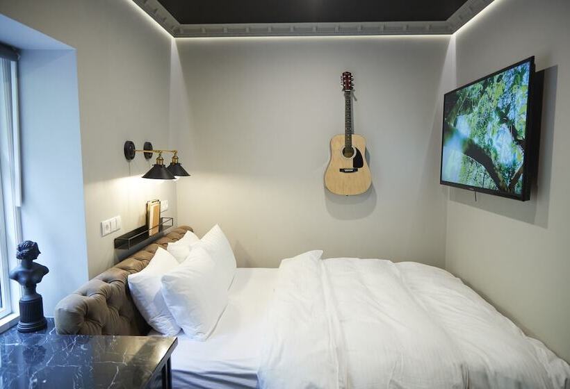 هتل Akureyri Dynheimar