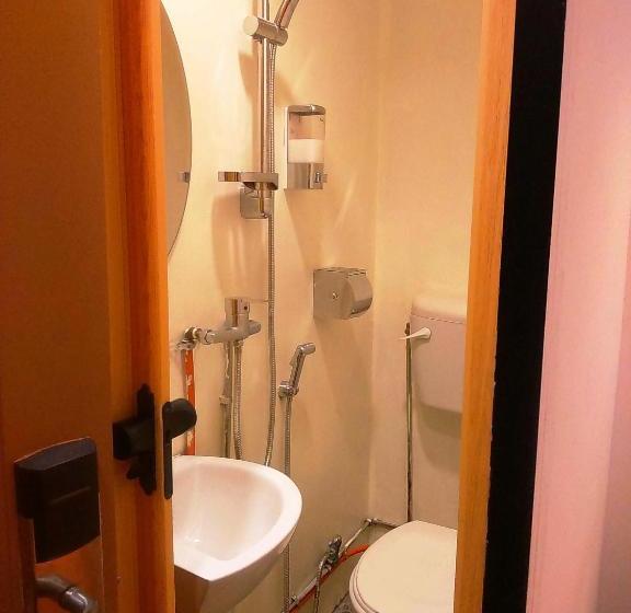 هتل Easybox Budget