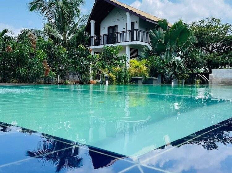 Отель Four Points Resort   Anuradhapura