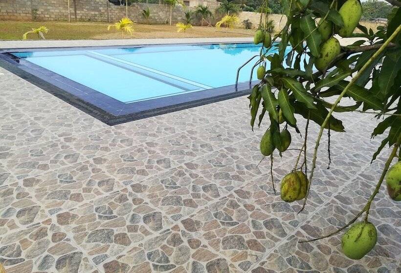 Отель Four Points Resort   Anuradhapura