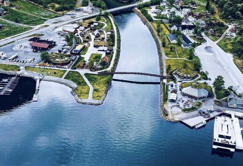 בית מלון כפרי Gudvangen Budget