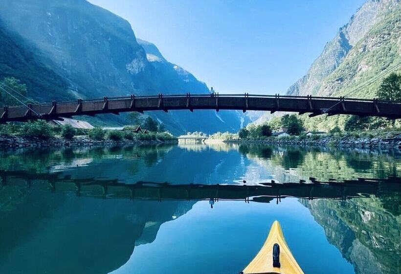 בית מלון כפרי Gudvangen Budget