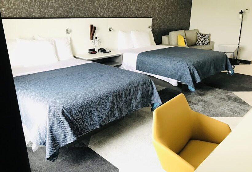 Hy Lo Hotel, Ascend Hotel Collection