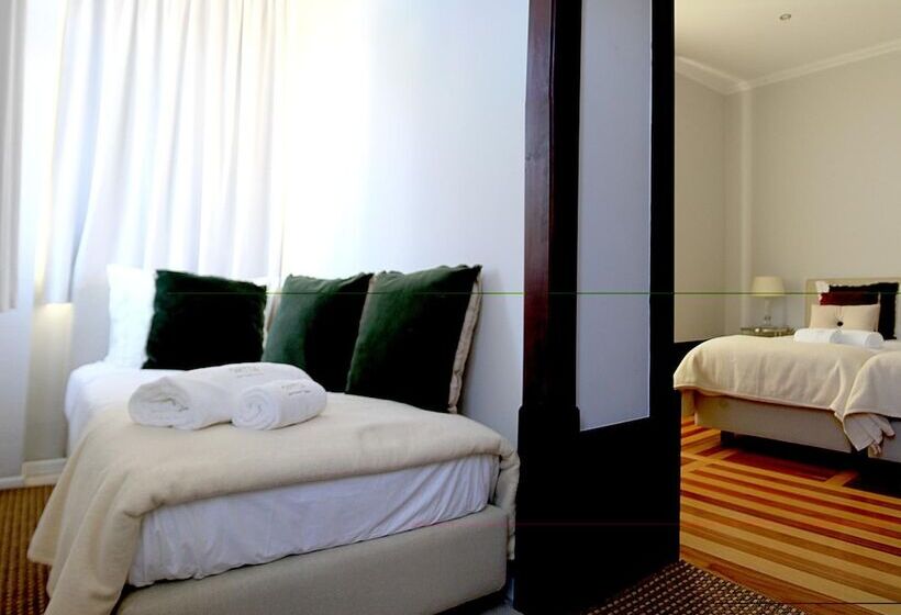 هتل Oryza Guest House& Suites