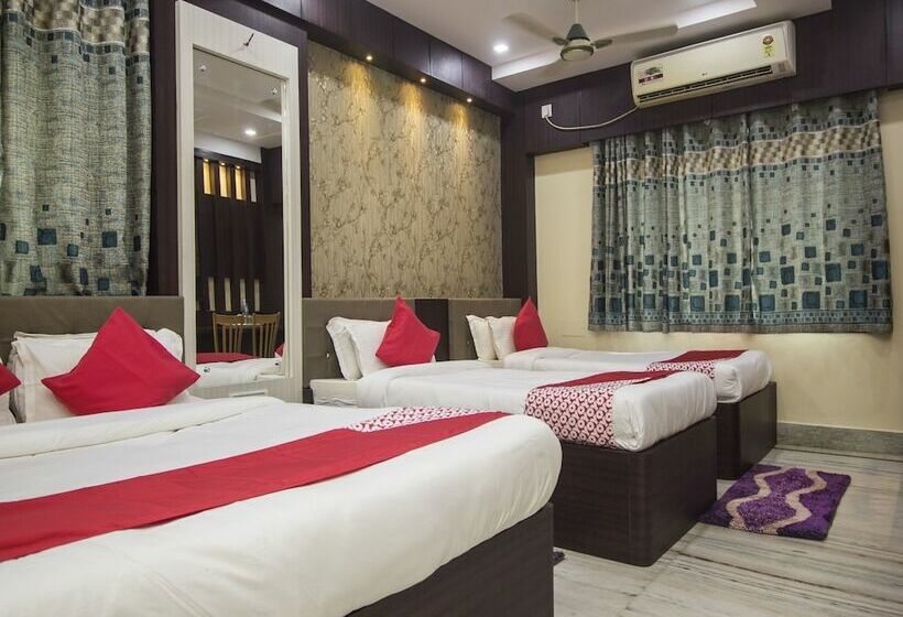 Отель Oyo 17216 Classic Lodge