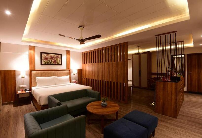 فندق Ramada By Wyndham Kasauli