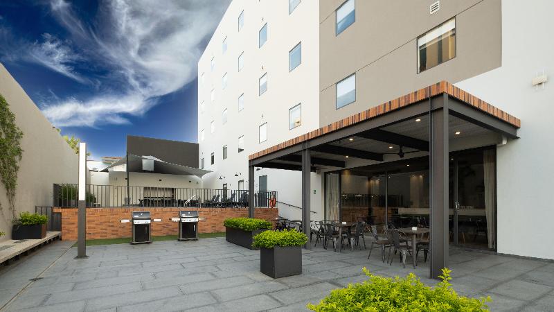 Отель Staybridge Suites Villahermosa Tabasco, An Ihg