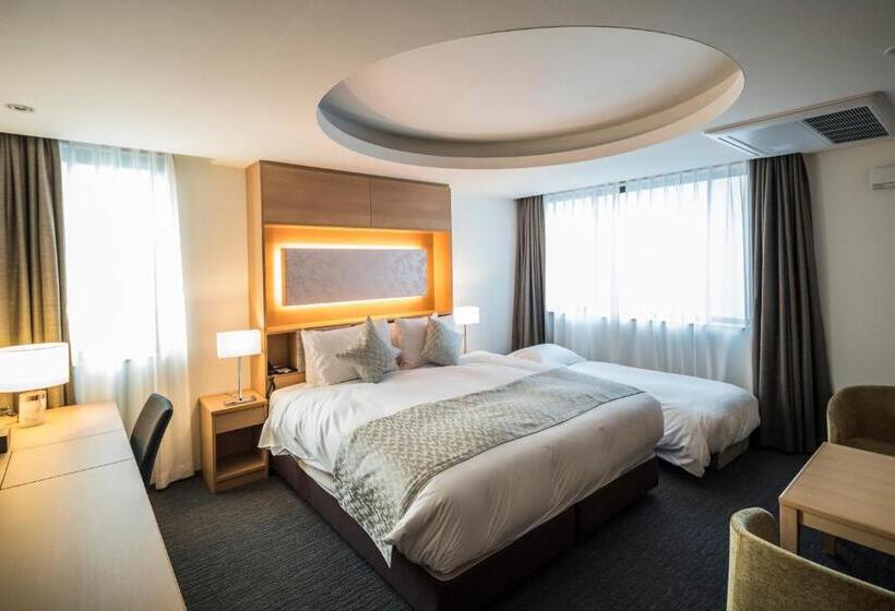 Kyoto Shijo Takakura Hotel Grandereverie