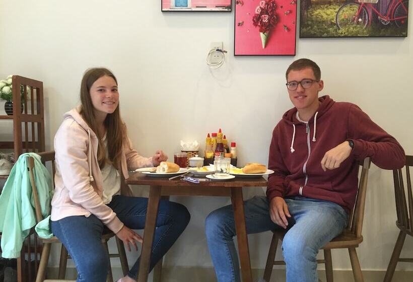 پانسیون Candyinn