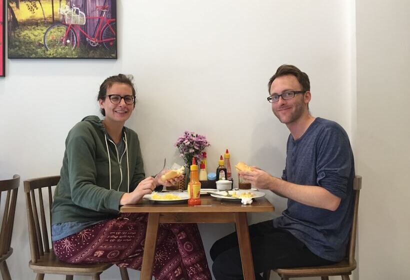 پانسیون Candyinn