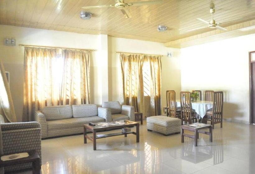 پانسیون Charis Home Services