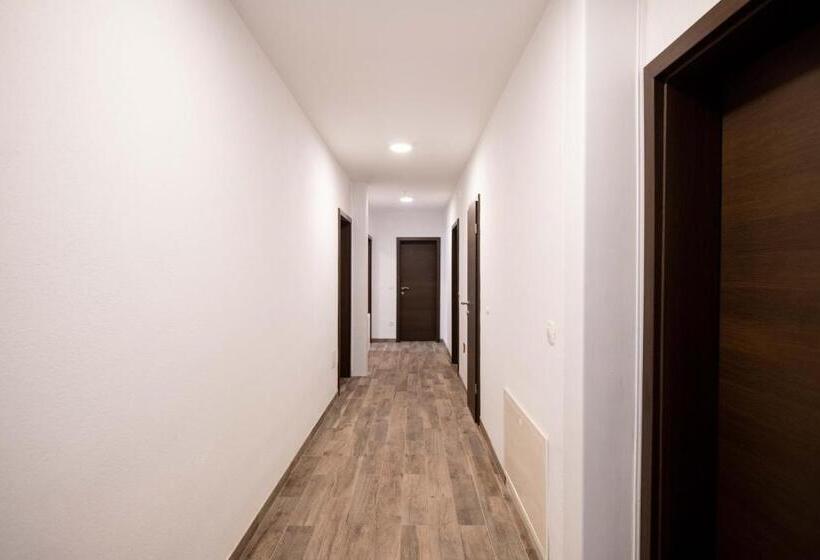 پانسیون Guesthouse Stari Mayr