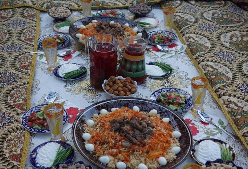 بنسيون Nurobod Guesthouse