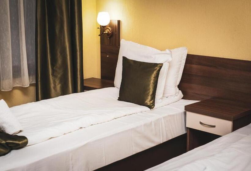 بنسيون Sky Garden House