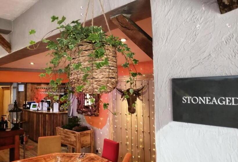 The White Swan Hotel Bar & Restaurant