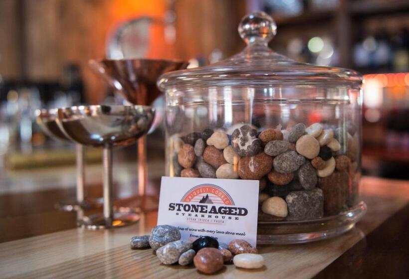 The White Swan Hotel Bar & Restaurant