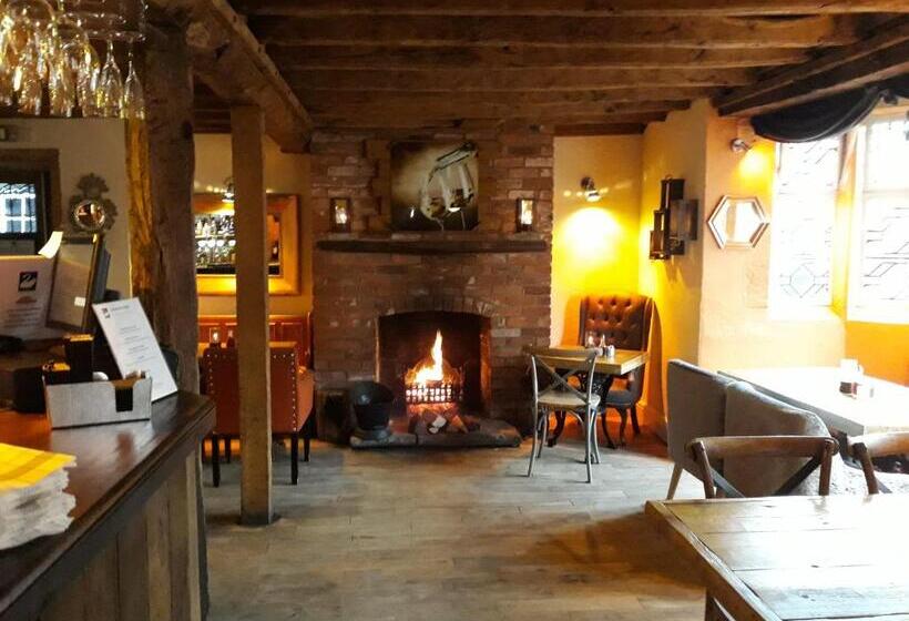 The White Swan Hotel Bar & Restaurant