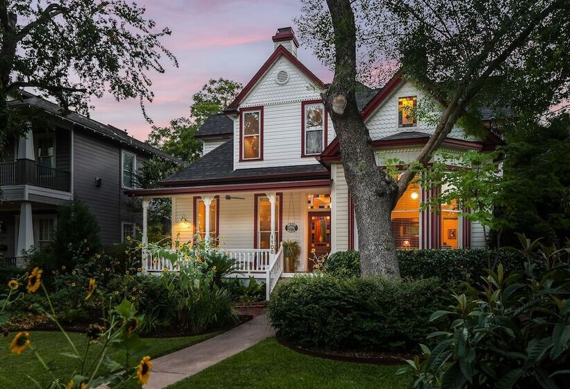 Brava House B&b