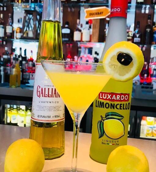 Duck Bay Hotel & Restaurant