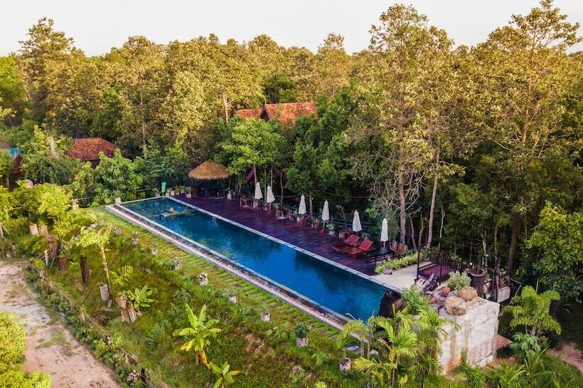 ホテル Bong Thom Forest Lodge