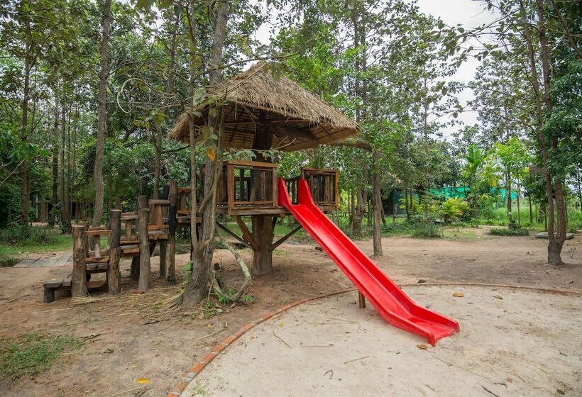 ホテル Bong Thom Forest Lodge