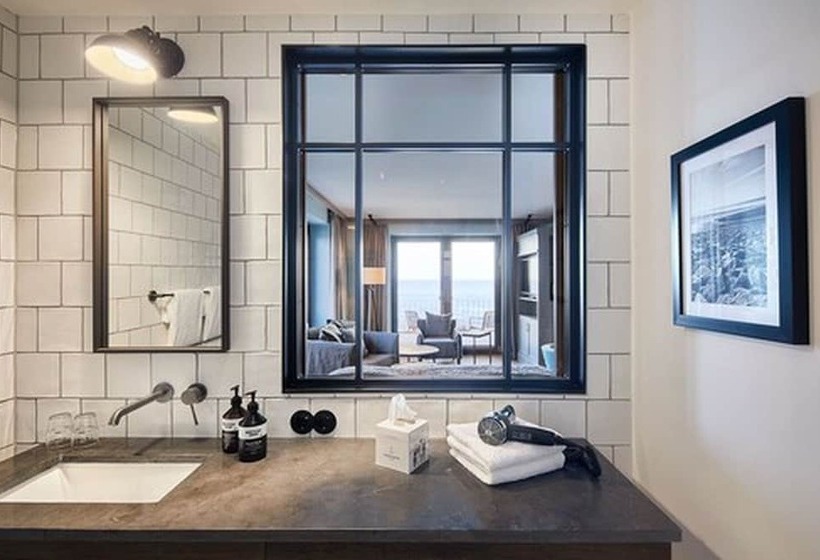 Lighthouse Hotel & Spa