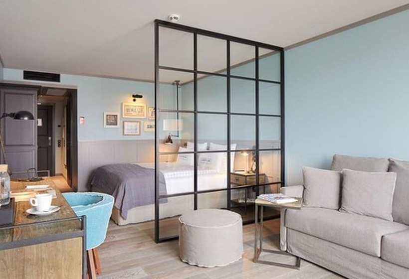 Lighthouse Hotel & Spa