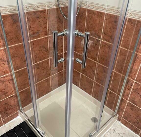 בית מלון כפרי Navaar House