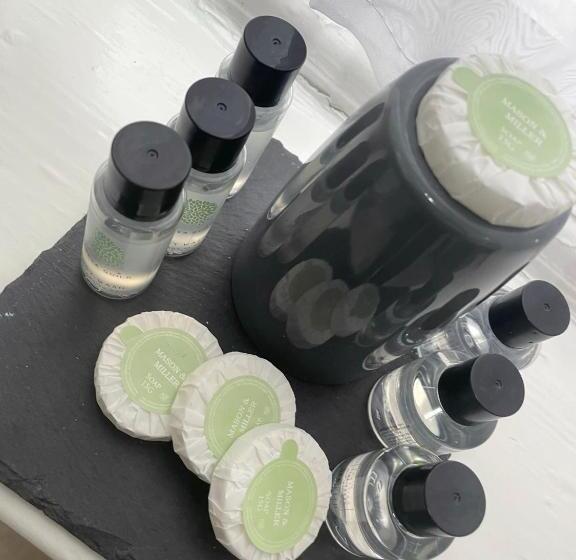 בית מלון כפרי Navaar House