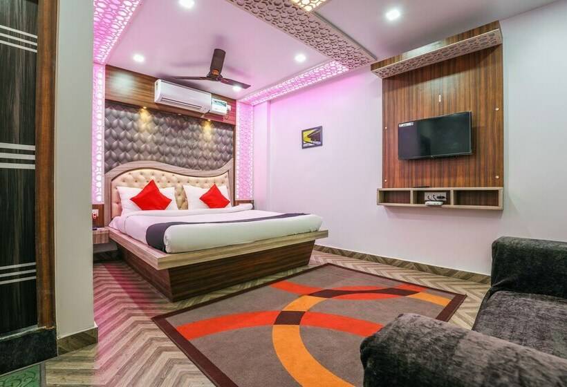 Hotel Oyo 14472 Brahmaputra Guest House