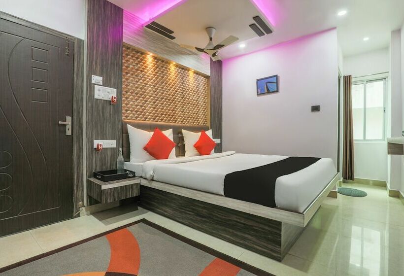 Hotel Oyo 14472 Brahmaputra Guest House