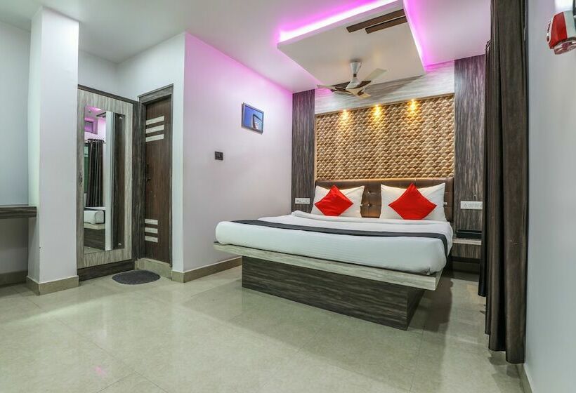 Hotel Oyo 14472 Brahmaputra Guest House