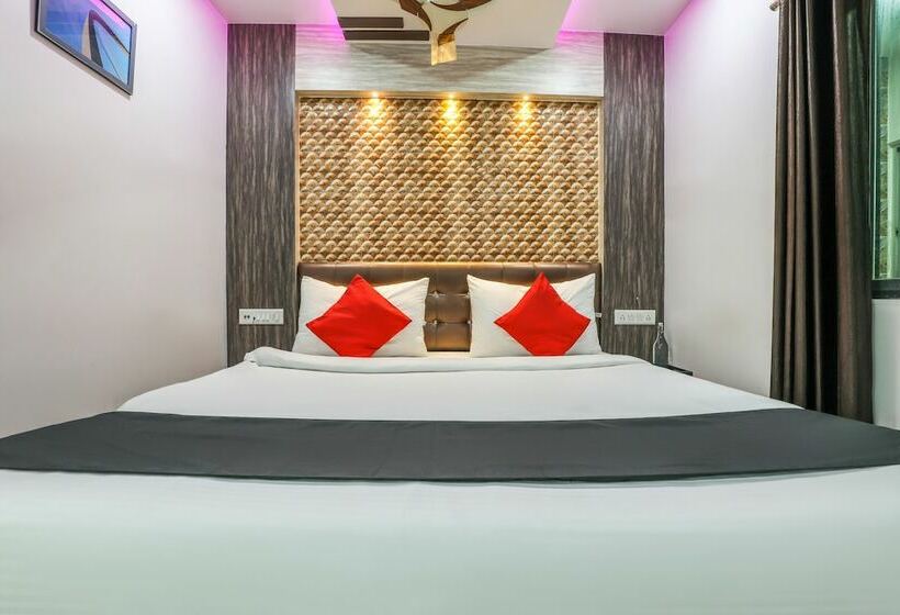 Hotel Oyo 14472 Brahmaputra Guest House