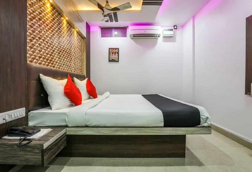 Hotel Oyo 14472 Brahmaputra Guest House