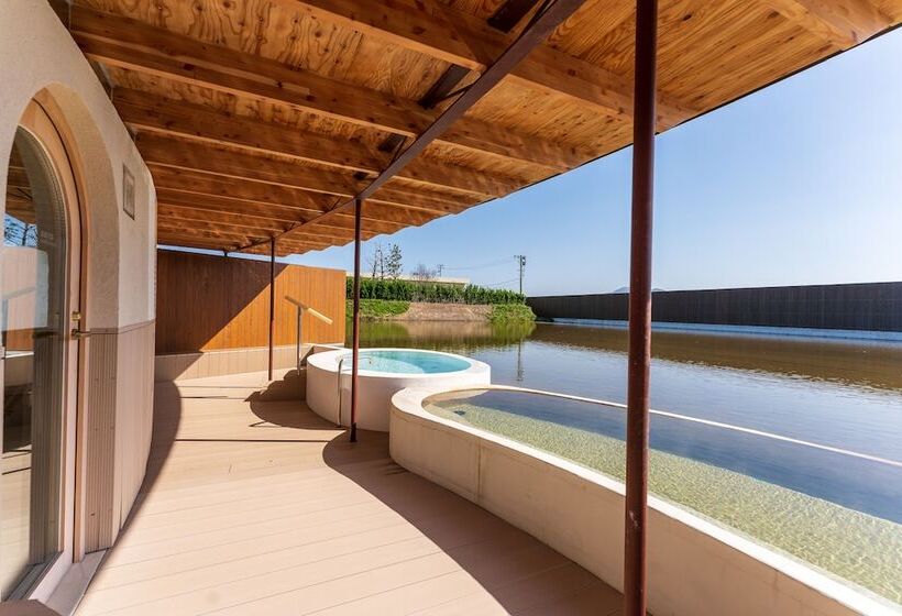 Shonai Hotel Suiden Terrasse