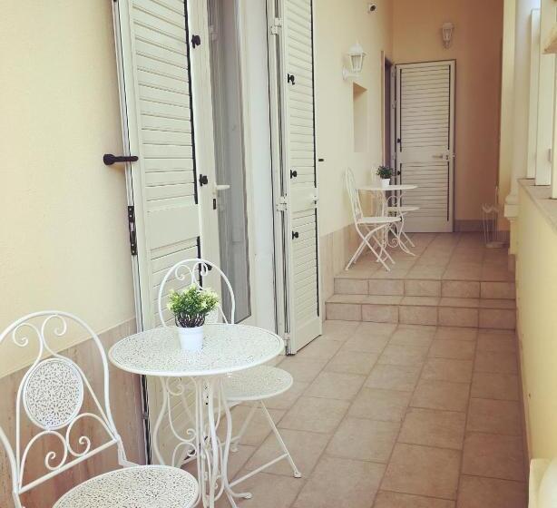 بنسيون Domus Bianca Lancia