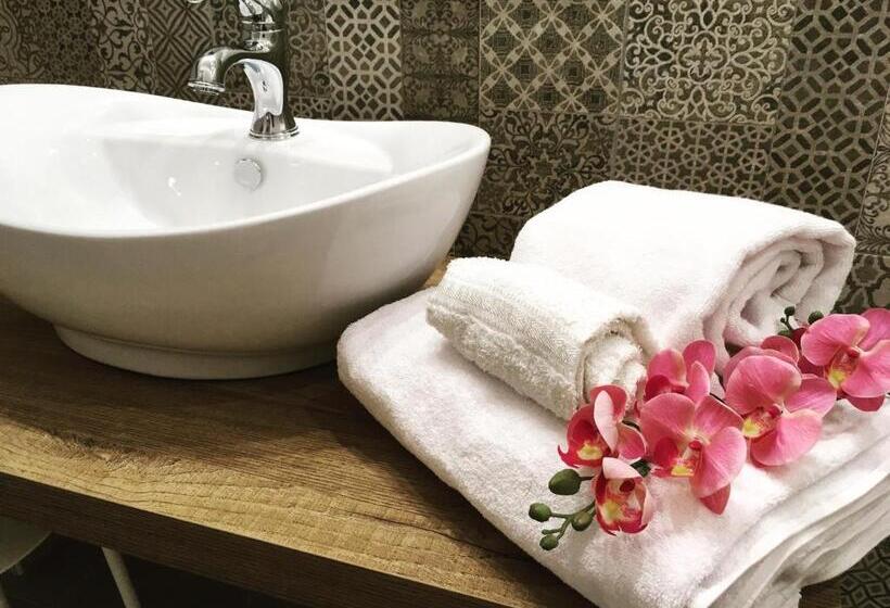 بنسيون Domus Bianca Lancia