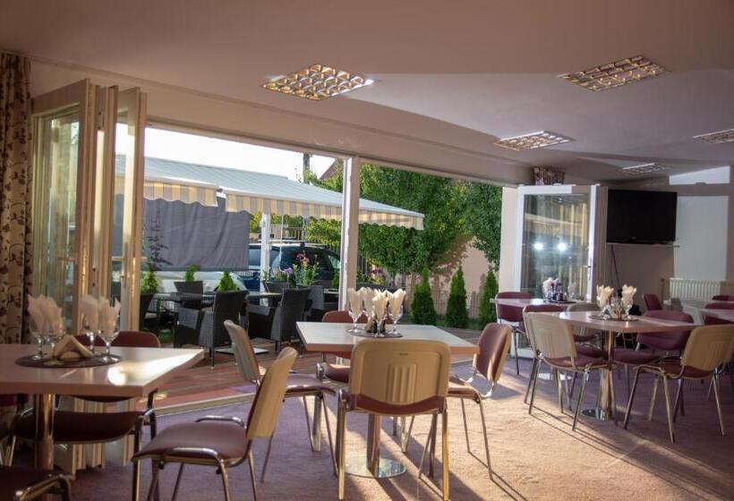 פנסיון Iris Boutique