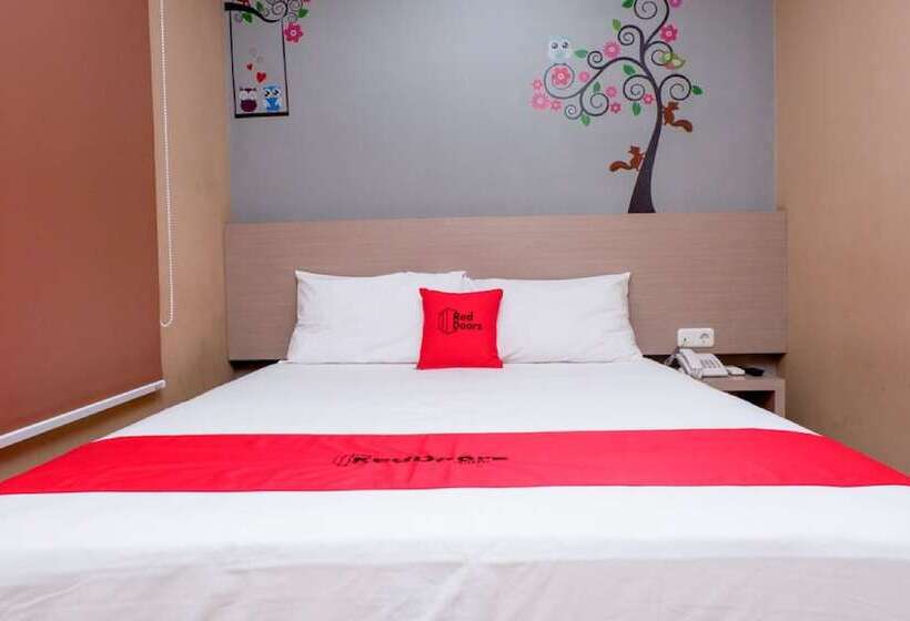 膳宿费 Reddoorz Near Java Supermall Semarang